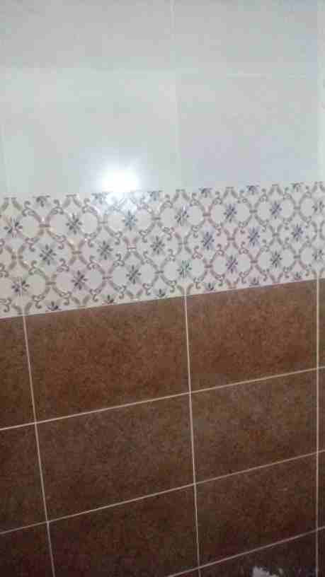 بليط تركيب جميع انواع البلاط سيراميك باركيه حمامات 
غرف نوم خلع البانيو القديم معالجه الرطوبه