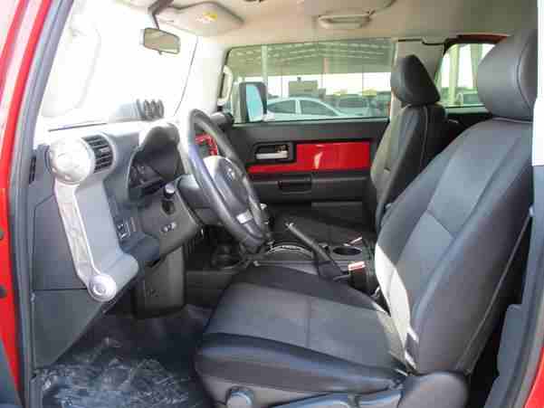 2015 Toyota FJ Cruiser for sale, still very clean in and out. The car is in good and perfect condition, The car has perfect tires and it is GCC Specs. Interested buyer should email me for more details...
