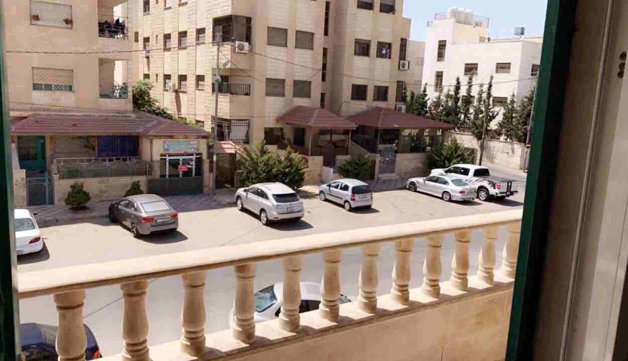نقسط لك الشقة بدفعة ٥٠٠٠ اذا كان سعر بيتك ٤٥٠٠٠ فما دون
ما عليك غير تنقي الشقة بالمكان الي بدك اياه داخل عمان او خارجها
للاستفسار يرجى الاتصال على الرقم
0795872538
او ارسال رسالة على الواتس اب من خل...