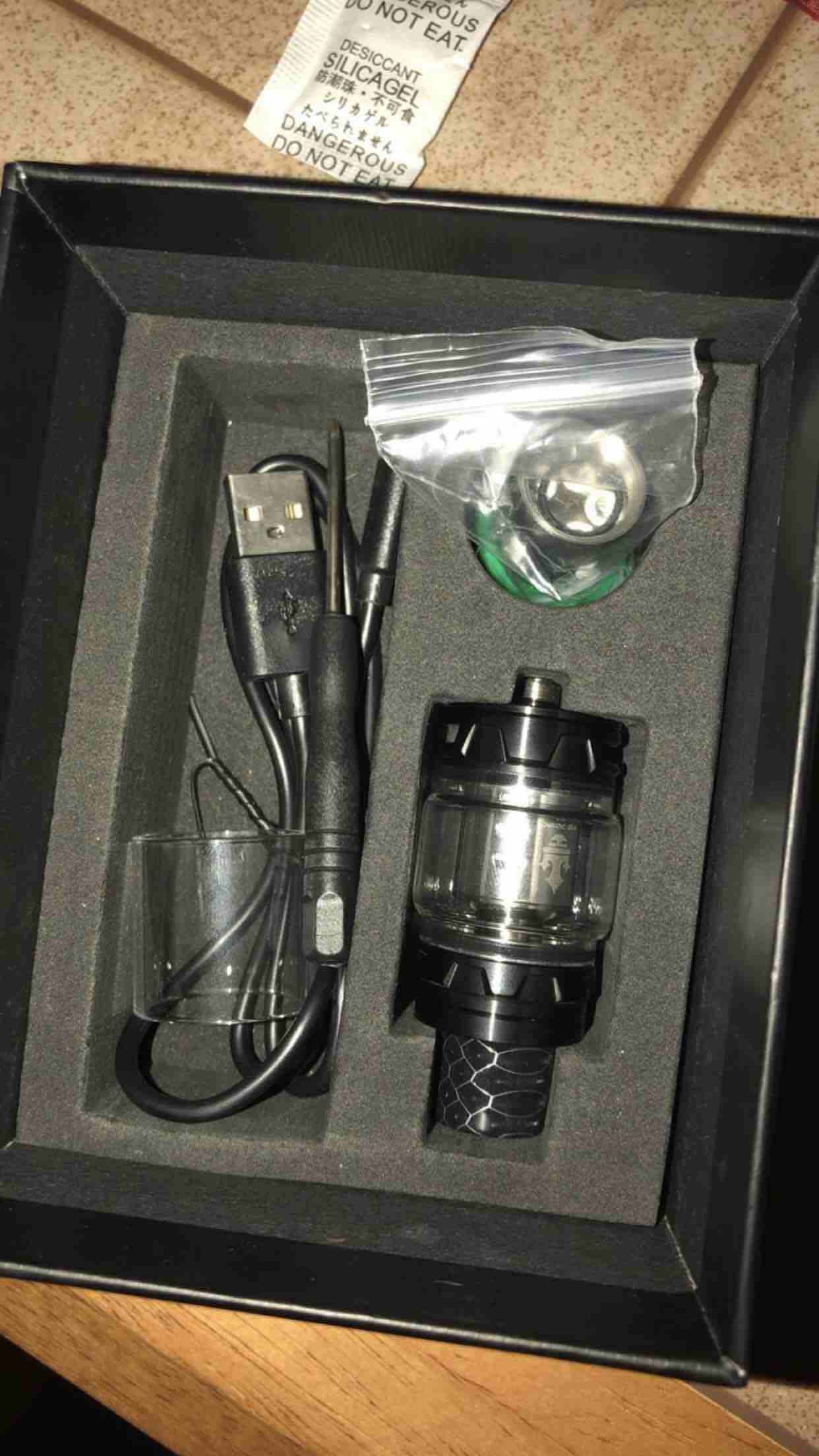 Vipe  mag kit (smoke)
New collection 
لون جيشي لا يوجد منها داخل الاردن 
جديده بجميع اغراضها 
وكفالتها معها 
للجادين فقط 
٠٧٧٩٧٣٩٢١٦