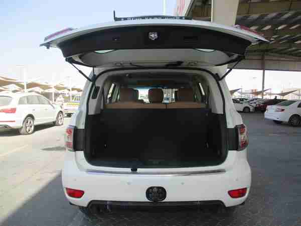 2016 Nissan patrol le platinum in good shape, clean and it is rarely used for some months, it runs on low kilometers, perfect tires, Gcc spec and it is in good and perfect condition, no accident or an...