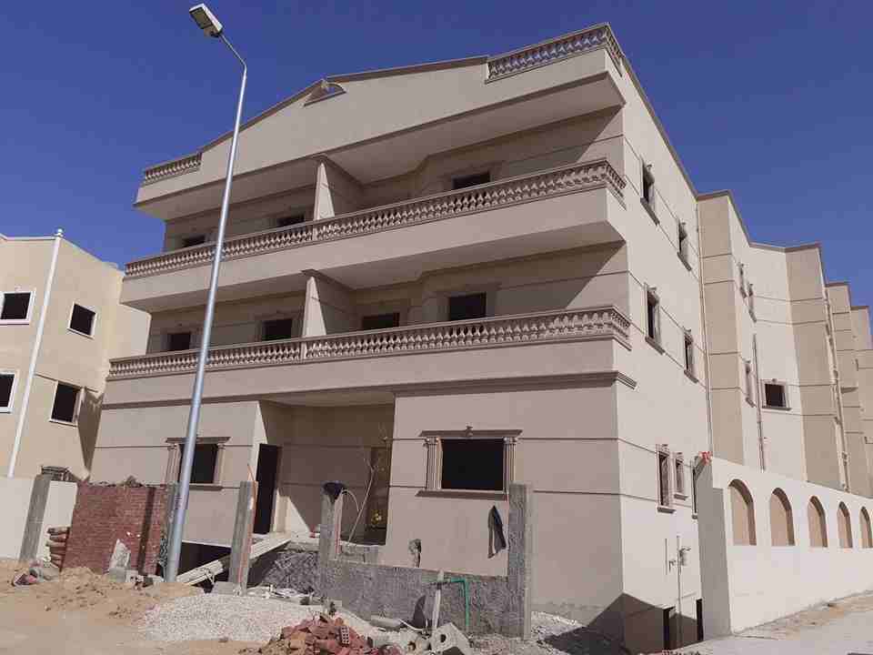 بالحي التالت شرق " فيلات "

موقع مميز يطل حديقه وقريبه من طريق الاوسط وطريق الحريه ومدخل 2 الشروق وكمبوند حسن علام

شقه 145 م تطل على حديقه 2 فدان عباره عن :
( 3غرف + 1 حمام + ريسبشن+ مطبخ +...