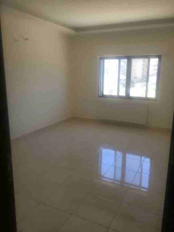 شقق سكنية 
عدة مناطق 
دفعة أولى تبدأ من 5000 دينار 
اقسااااط شهرية مريحة 
للاستفسار: 0795841307