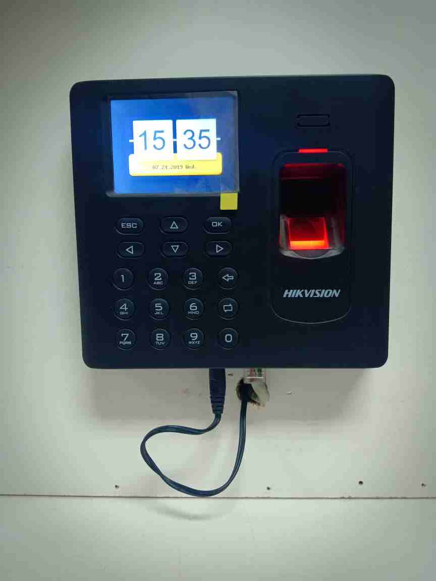 اجهزة حضور و انصراف Hikvision باقل الاسعار و بالضمان

الحق خصومات و عروض شركة IBC علي ماركة Hikvision 

ماكينه حضور و انصراف بمواصفات خطيييرة 
تعمل بالبصمة و الكارت و الرقم السري  
تدعم خاصيه WI-FI
يم...