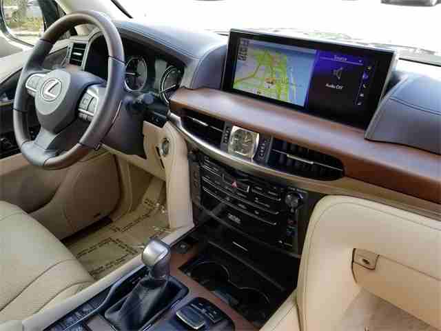 I am selling my neatly used 2017 Lexus lx 570, no accident and full option, expertly used, Gulf specification, The car is very efficient with low mileage. Interested buyer should Contact me ( andrewby...
