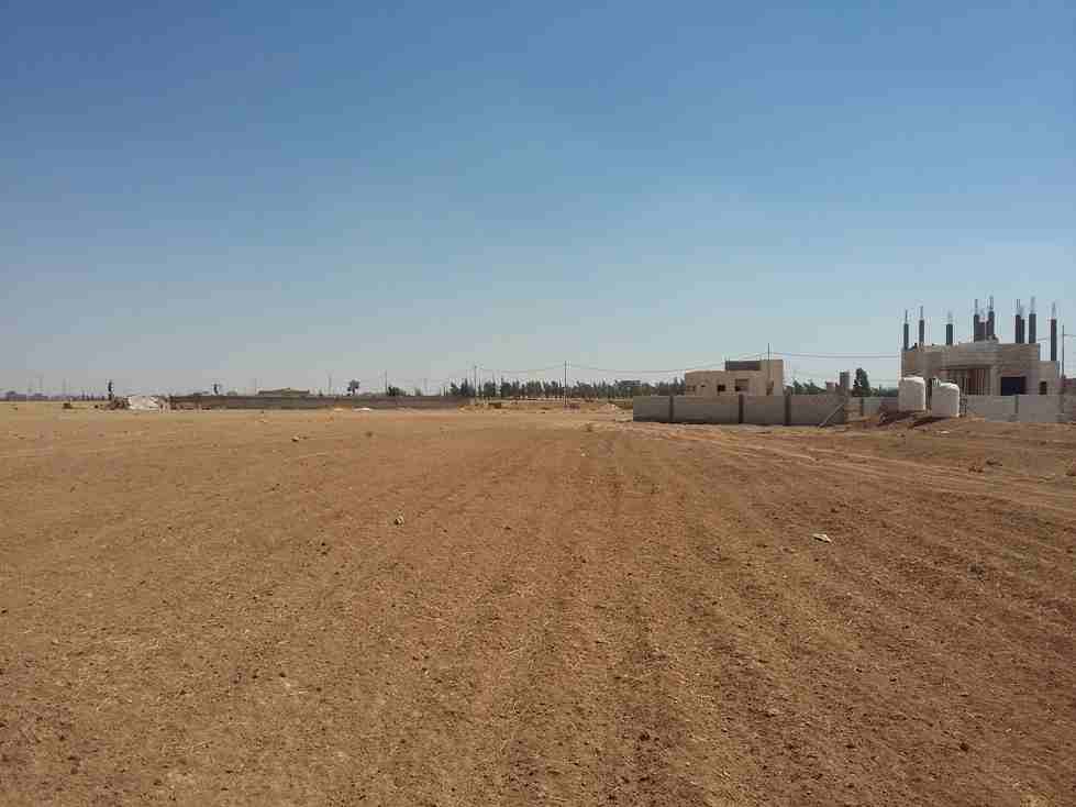 الأردن - عمان
قطعة ارض في القسطل - تبعد 700م عن جسر المطار
القرية: القسطل
حوض: ظهر حجرة الفرس
المساحة: 423م
الموقع: القسطل - تبعد 700م عن جسر المطار
المنطقة الواقعة خلف معرض افيس
واجهة على الشار...