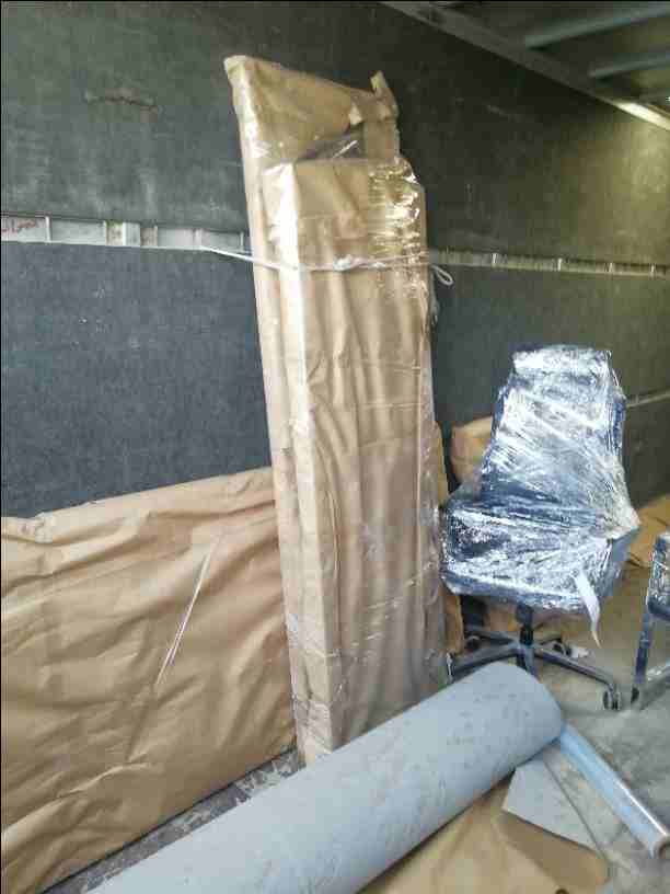 نسعد لكم في خدمة نقل الأثاث ت 0797881064 شركة المحبة بفروعها بالمحافظات فك وتغليف ونقل وتركيب الأثاث الفاخر بأنواعها المختلفة مع تغليف الأثاث للشحن مع سيارات حديثه ومجهزه وأفضل مواد التغليف أثناء النق...