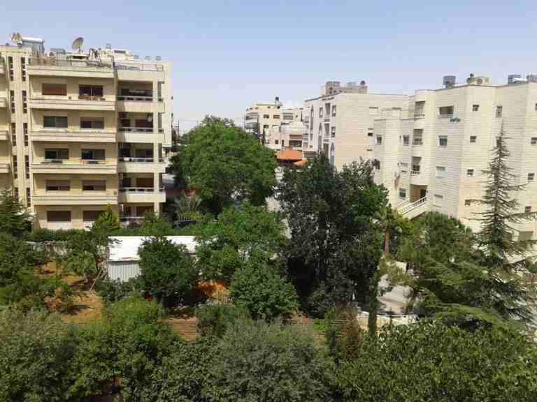 الأردن - عمان
قطعة ارض في صويلح/ شارع الجامعة - خلف مفروشات شهوان (عليها بناء قديم)
حوض: البياض
المساحة: 1141م
*عليها بناء قديم 3 طوابق
الموقع: شارع الجامعة - المنطقة الواقعة خلف مفروشات شهوان
و...