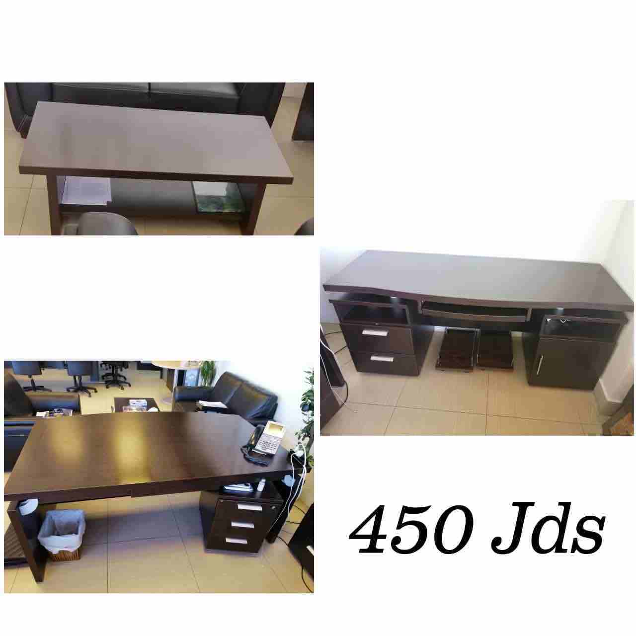 مكاتب للبيع 
والسعر قابل للتفاوض 
للاستفسار 
‭07 9907 2272‬