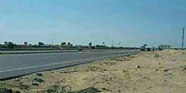 على الطريق الساحلي مباشرة بالساحل الشمالي قرب العلمين 5 فدان مقننة مطلوب مليون ونصف ج للفدان