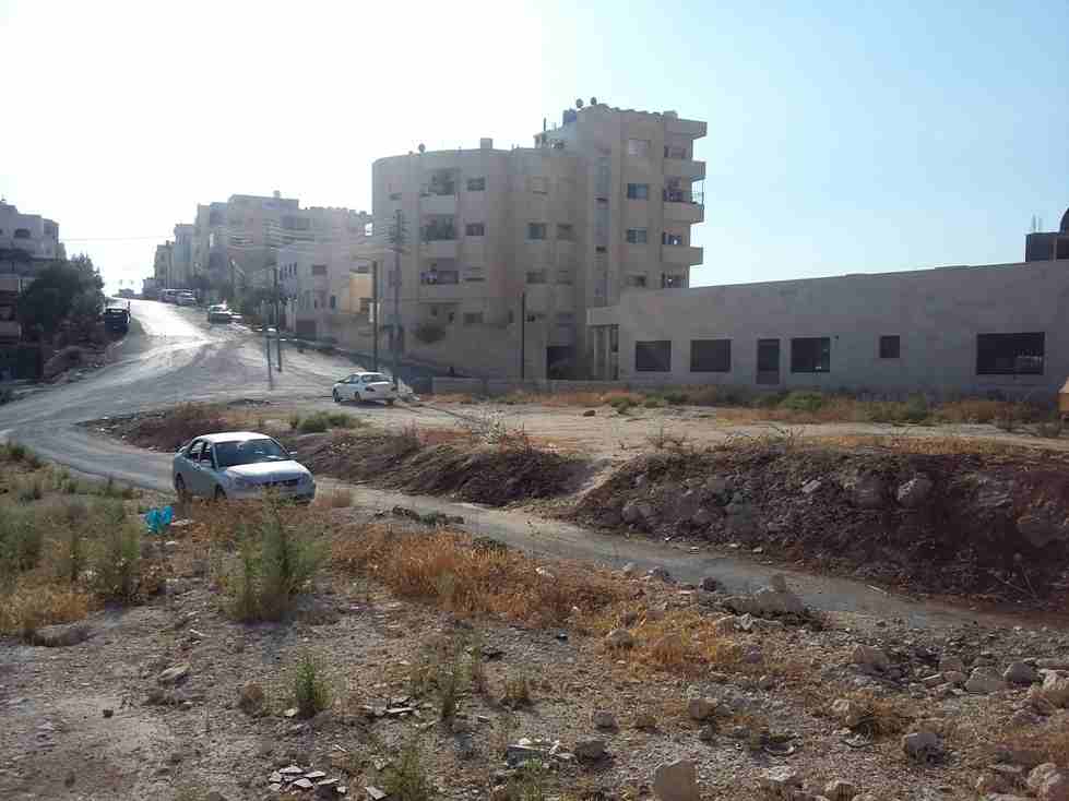 الأردن - عمان
قطعة ارض في النصر/ حي عدن - قرب مسجد فارس عبد الغني
*ضمن أراضي جنوب عمان
القرية: أبو علندا
حوض: المبرك
المساحة: 513م
الموقع: النصر/ حي عدن - تبعد 165م عن مسجد فارس عبد الغني
تبعد 9...
