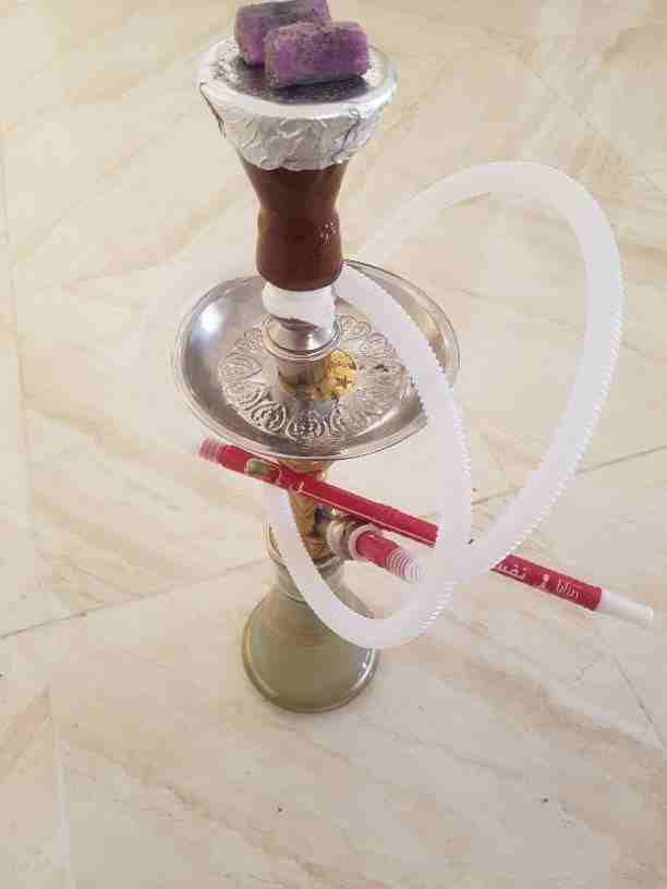 شيشة كاملة للبيع ب 10 دنانير