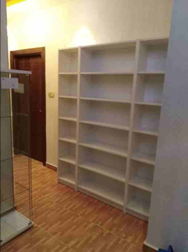 نجار متنقل لصيانة اثاث المنزل فك وتركيب غراف النوم تغير اليادي تغير المفضلات تغير السكاك الجورير وصيانة البواب وصيانة المطابخ وصيانة غراف النوم وصيانة الكراسي وصيانة طاولة الصفره وصيانة التخوت وتركيب...