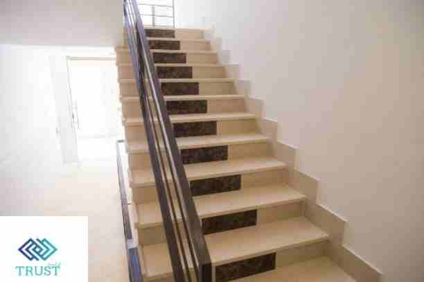 لأصحاب الذوق الرفيع شقق ملوكية للبيع بالتقسيط المريح
دفعاتنا تبدأ من 5000 دينار في طبربور
#مميزون في البناء #متميزون في التقسيط
للأستفسار الاتصال على ٠٧٩١٠٧٨١٧٥لمى