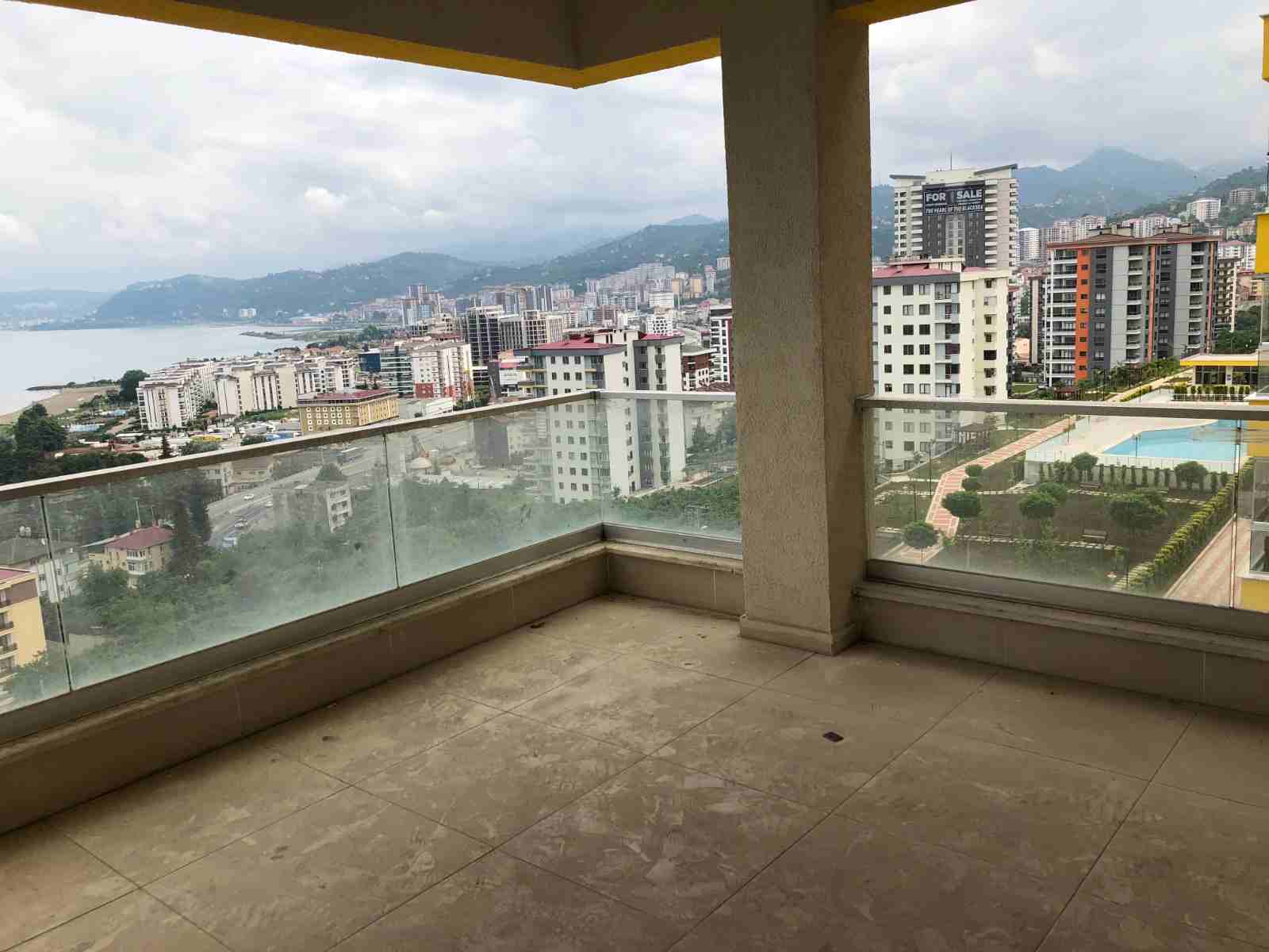 السكن في تركيا للعراقيين 2020 - شقق رخيصة للعراقيين في تركيا 2020
تواصلوا معنا عبر الاتصال أو عبر الواتس أب: 00905340746861
زورونا في موقعنا الرسمي: https://www.trabzonaqar.com/
لمشاهدة الشقة بالفي...