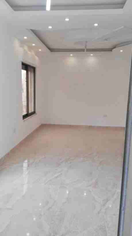 #ببت_العمر_بطل_هم

شقة للبيع اقساااط

دفعة 5000 قسط شهري مرررريح

منطقة ماركا الشمالية

📞📞للتواصل و الاستفسار الرجاء الاتصال على الأرقام التالية
0796795030 
0785123126

062007713
