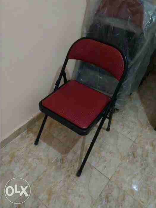 كرسي للمحاضرات او للمصيف السعر 299بدلا من349 التوصيل للمنازل فيه مصاريف للشحن علي حسب المكان