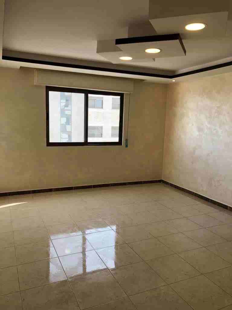 للبيع في
ماركا الشماليه
مساحه 133م
دفعه اولى 5000 د
للاستفسار
0798213266 اماني
