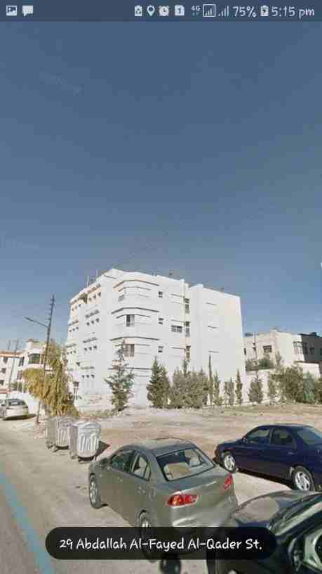 عمارة للايجار السنوي في صويلح تبعد عن اشارة الدوريات ٢٠٠ متر
تصلح :
لدائرة حكومية.
مركز تعليمي.
استديوهات.
شقق فندقية.
كانت مؤجرة للجامعة الهاشمية مكتب ارتباط.
يوجد فيها :
مصعد.
تدفئة مركزية.
نقب...