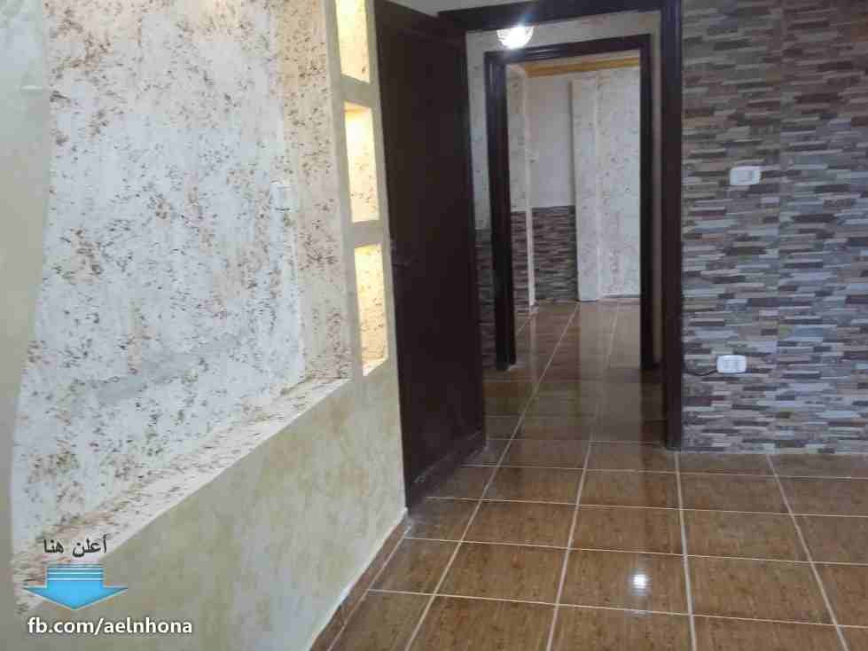 الأردن - عمّان
شقة للبيع في أبو نصير/ حي المحبّة - قرب مسجد حليمة الريان
المساحة: 150م
طابق تسوية
التفصيل:
غرفة ضيوف، غرفة معيشة، مطبخ راكب، 3 غرف نوم، حمامين، حديقة
منطقة هادئة، قريبة من الخدما...