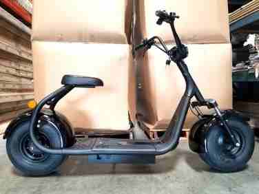 CityCoco 2000W Electric Scooter 18AH 60V
100% New In Box
Available with Black or White Fenders
(We will ask which color before we ship)
Motor: 60V 2000W
Battery: 60V 18AH Removable High Capacity Li...