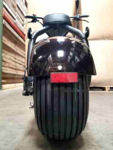 CityCoco 2000W Electric Scooter 18AH 60V
100% New In Box
Available with Black or White Fenders
(We will ask which color before we ship)
Motor: 60V 2000W
Battery: 60V 18AH Removable High Capacity Li...