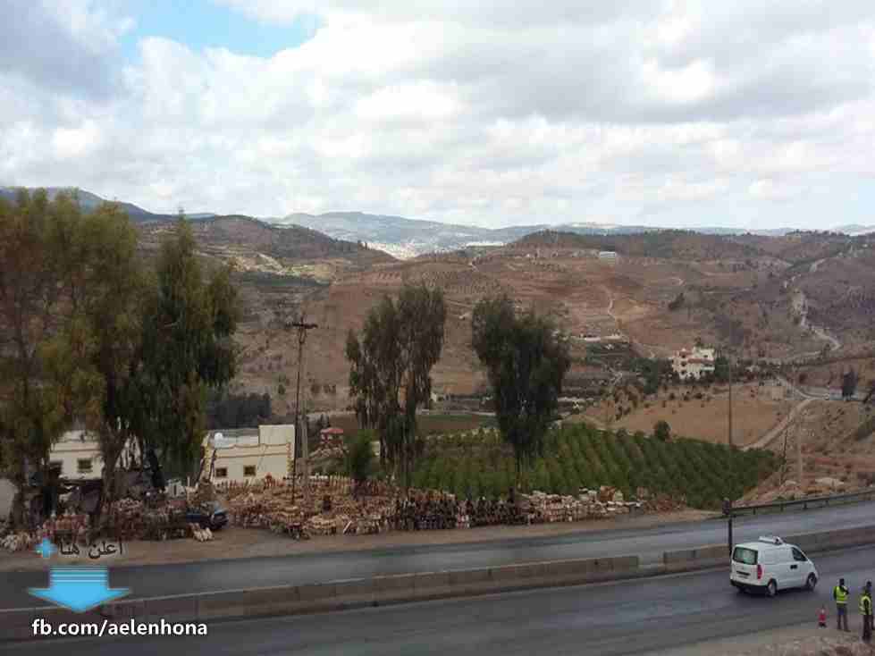 الأردن - عمان
أرأضي للبيع في جبة/ طريق عمان جرش - مقابل معصرة جبال جرش (على الشارع العام مباشرة)
*ضمن أراضي جرش
القرية: جبة
حوض: الدقمسة
المساحات: 3.8 دنم إلى 3.9 دنم تقريباً
الموقع: جبة/ طريق ع...
