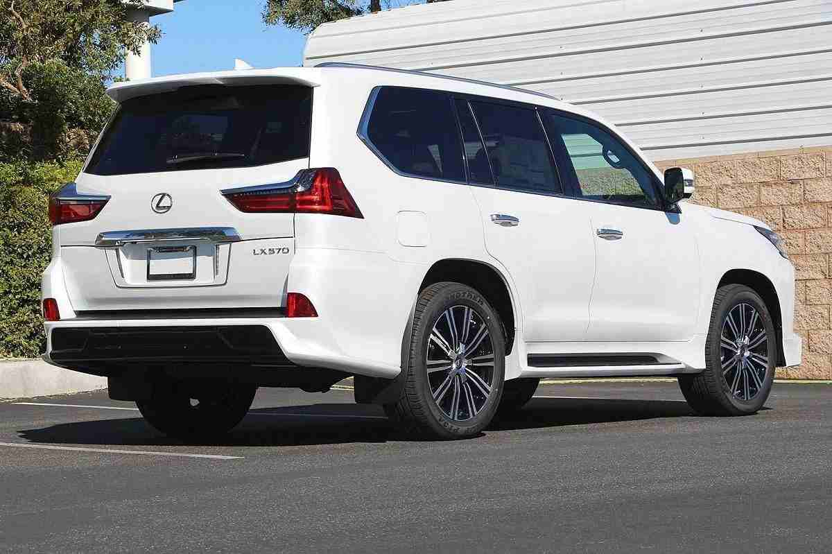 2020 model Lexus Lx 570 Super Sport Petrol Full Option
Automatic transmission, 8 cylinder engine, and beige interior. GCC specs . GCC import Suv . sale in state of Bailleul EU.
Ibrahim mohammed ha...