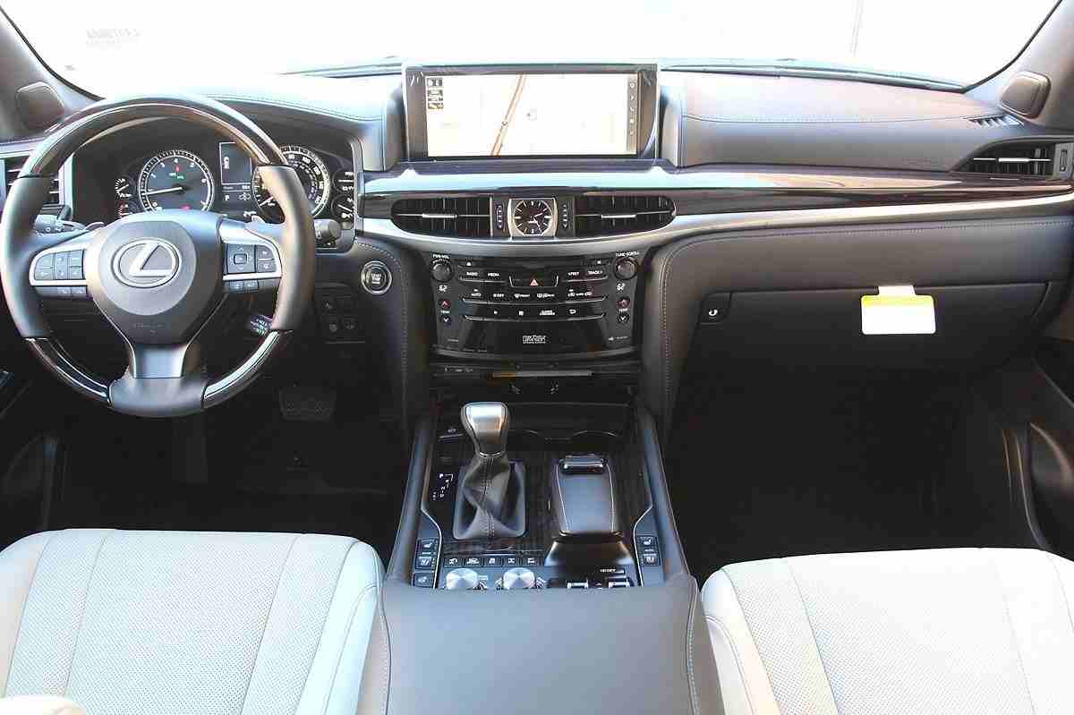 2020 model Lexus Lx 570 Super Sport Petrol Full Option
Automatic transmission, 8 cylinder engine, and beige interior. GCC specs . GCC import Suv . for sale in state of Bailleul france .
Ibrahim moh...