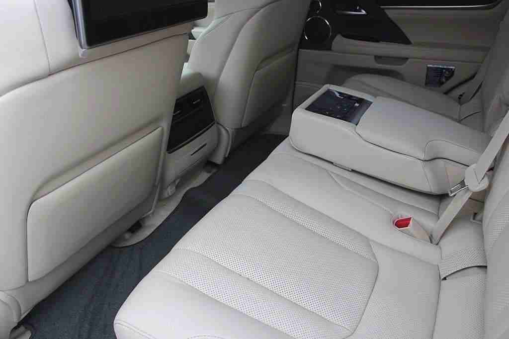 Lexus LX570 2017 SUV is in Good conditions with No Accident record,No Mechanical Problem,Very clean. It was bought new and has not been used for long with good Kilometer: 4,000 km
CONTACT EMAIL: jam...