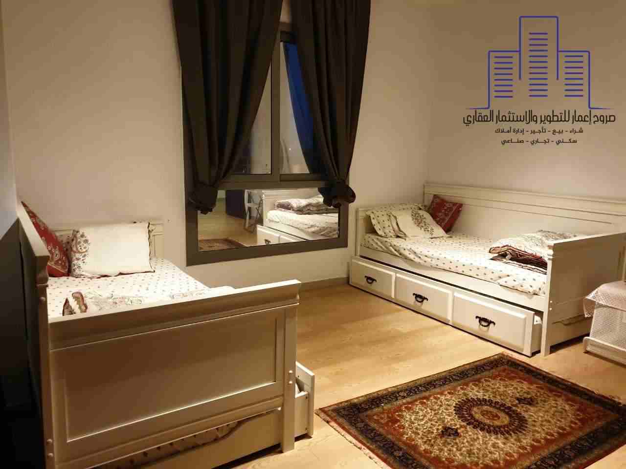 للايجار شقه مؤثثة بالكامل
في ابراج اعمار سكوير جدة
موقع رائع وسط جدة
غرفتين وصاله و3 دورات مياة
الصالون مطل
يوجد تراس بمساحة ممتازة
مكان مميز لقضاء اجمل الاوقات
تطل على المسبح ومرافق اعمار المم...