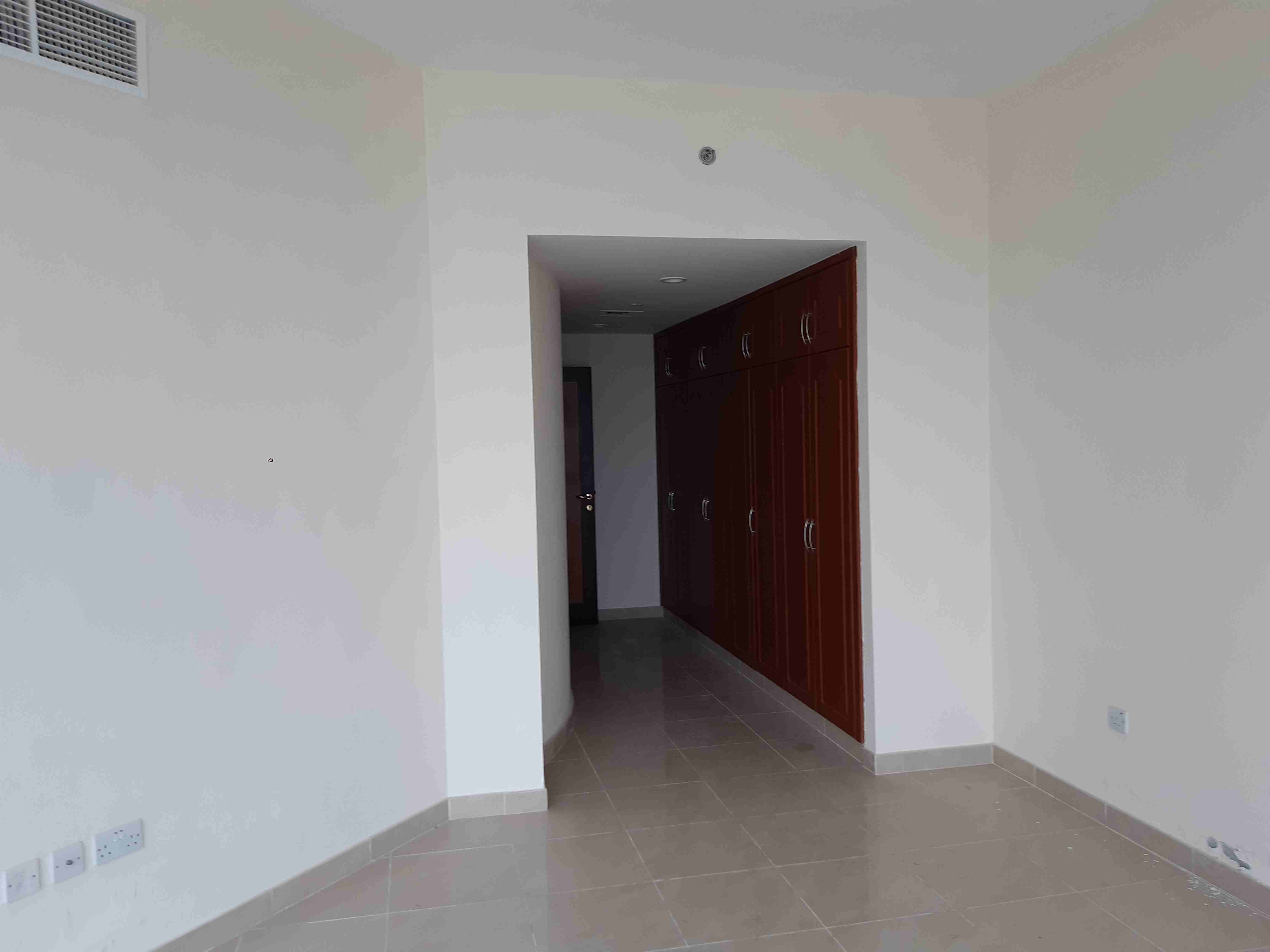 0507949422
تمتع باجمل اطلاله على كورنبش عجمان
شقق سكنيه فاخره كامله التشطيبات والتسليم فوري مع اول دفعه
تملك...