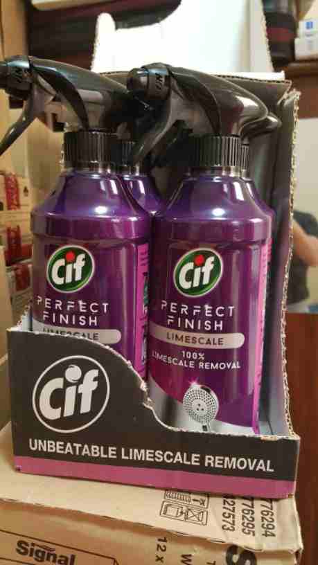 ملمع زجاج Cif بالجملة من الإمارات.
يوجد لدينا ملمع زجاج Cif بكميات تجاريه في امارة الشارقه باسعار جملة وبضاعة اورجينال وتاريخ انتاج جديد ومكفولة، الكرتونه تحتوي على 6 عبوات، سعر الكرتونه 6.38 دينار أر...
