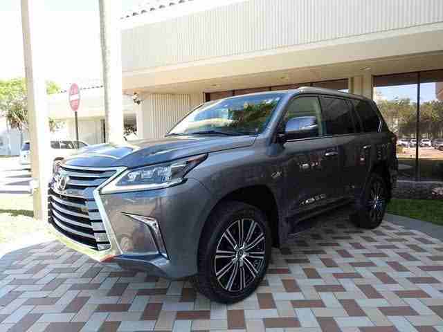Neatly Used Lexus LX 570 2019.
I want to sell my very neatly Used Lexus LX 570 2019 for just $30,000 USD. The car is absolutely fresh and ready to be used, nothing to worry about it is in perfect con...