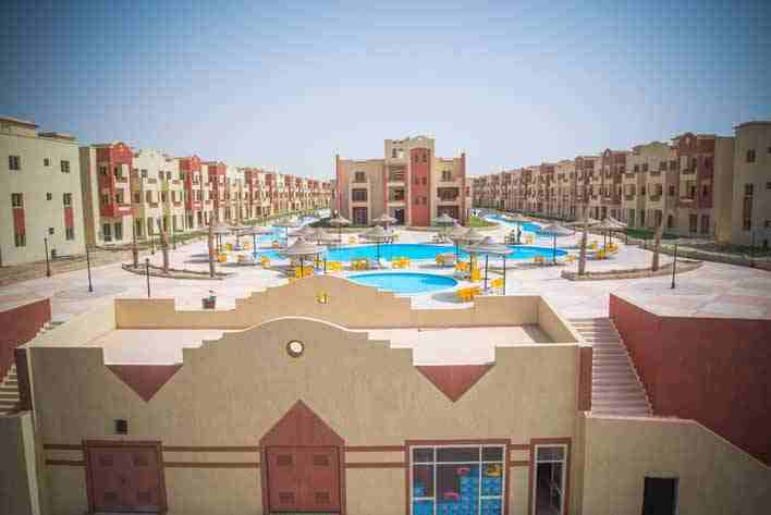عروض لاسيرينا مبتنتهيش رجعنالك عرض الفرش ع شاليه 3 غرف 105م وكمان خصومات ع كل انظمه السداد
"""ادفع مقدم 79الف و امتلك شاليهك 105 م مكون من
غرفه (3نوم+1حمام+مطبخ+ريسيبشن+تراس)
بتسهيلات...