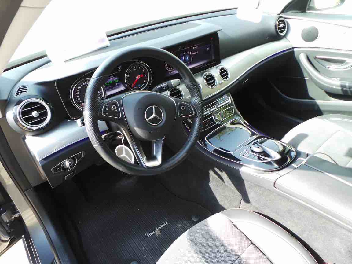 benz e350e avantgarde 2018 hybrid
٢٠١٨
جراي ميتالك
فبريكه بالكامل
استيراد ألماني أول مالك
تم الصيانات الدورية بالتوكيل GAS جسر السويس
رخصه سنتين
ضمان ساري مرسيدس
متوفر صور عاليه الجوده داخل وخا...