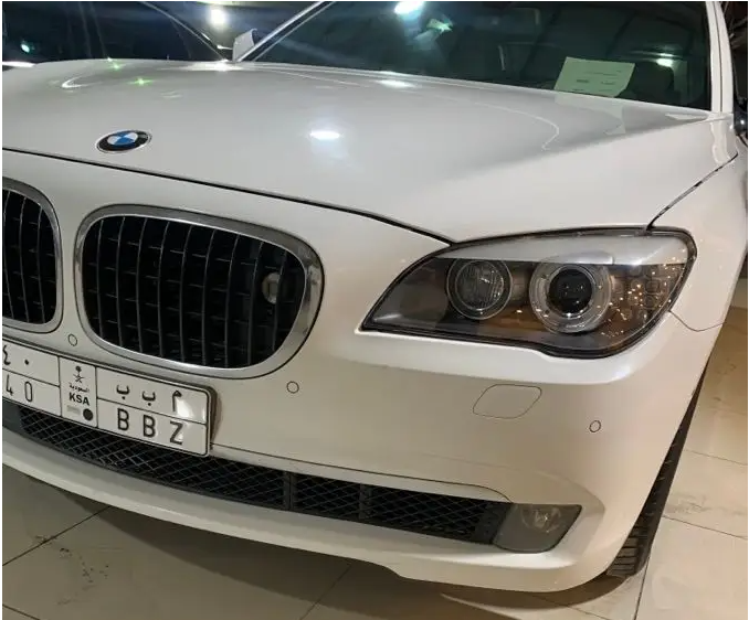 BMw بي ام دبليو 2011