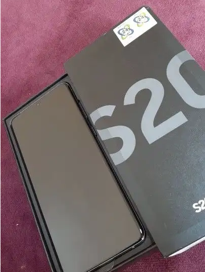 جلكسي S20 بلس فايف جي جديد
جهاز جلكسي S20 بلس
نسخه 5G
الجهاز جديد جديد 
تم فتحه من الكرتون للتاكد من سلامه الجهاز فقط
128 قيقا
الرام 12 قيقا
لونه فضي
ستيكرات الوكاله عليه
الجهاز جديد