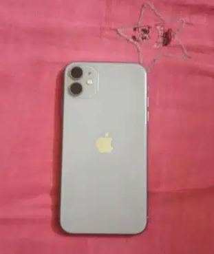 I phone 11 128