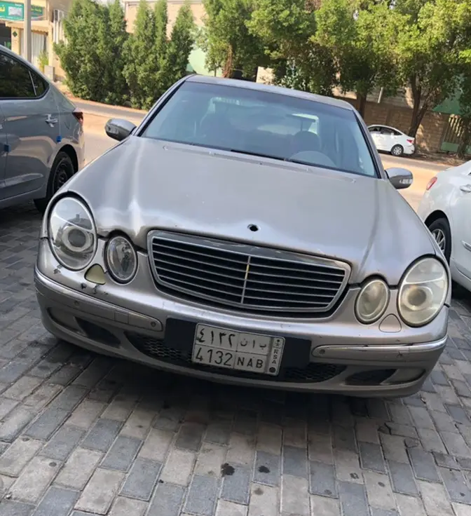 مرسيدس e240