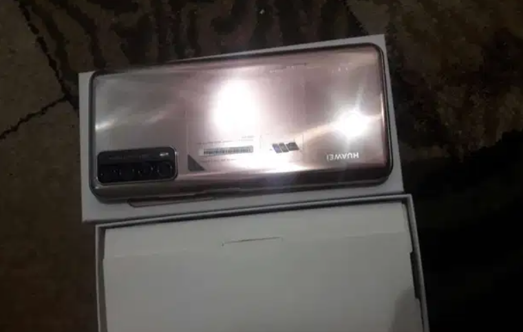 تليفون هواوى y7a جديد كفاله سنه مع كل اغراضو وبوكس فيه وصله شاحن وشنطه
جهاز هواوى y7a مع كل الاغراض وبوكس فيه شنطه ووصله شاحن اصليه ومطاره مشروبات ساخنه وكفر استخدام اسبوع وكفاله i2 للتواصل94466714