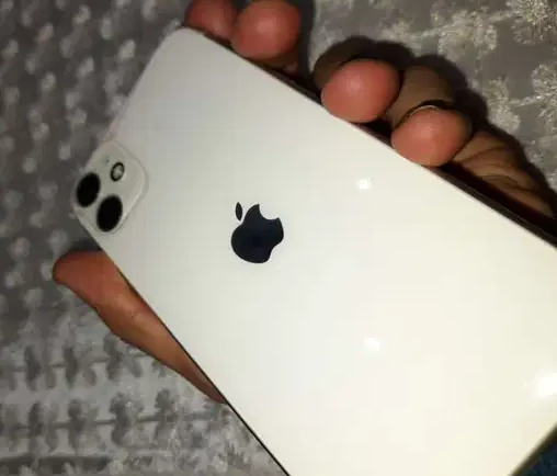ايفون 11