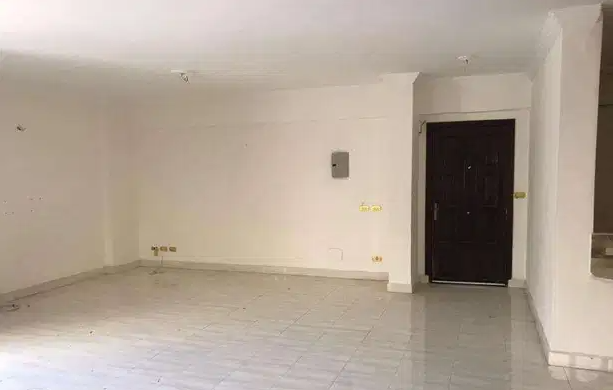 شقة للايجار جديد دور ارضى بحديقة الشيخ زايد كمبوندبفرلى هيلز 2نوم و2حم