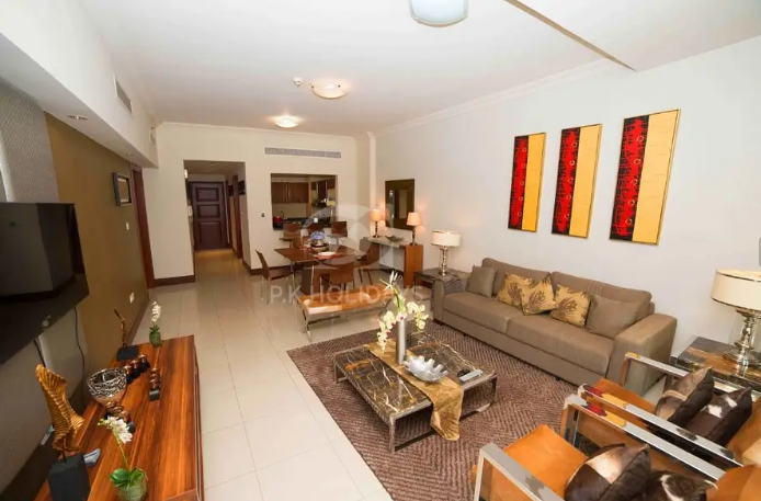 Spacious Fully furnished 1 bed apt on The Palm