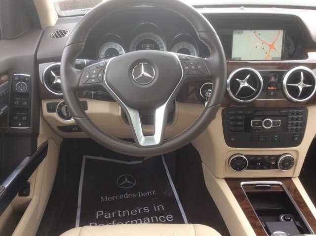 For sale Mercedes Benz GLK 350 4Matic 2015 Neat & clean interior and exterior)
Regular maintained, No accident history, Split-bench Third row seats
Dual AC with excellent cooling.
contact for mor...