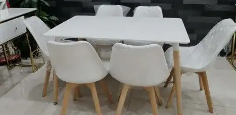 طاولات طعام خشب كلاسيك 4 و 6 كراسي