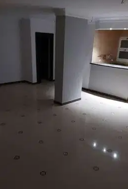 شقة تشطيبات خاصه للايجار بمدينتى