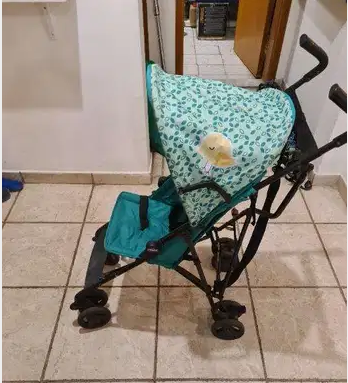 Chicco stroller
Chicco lightweight stroller 12 kd

Baby changing table. 4 kd. 

Please send message on Whats app or Viber.