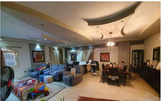 شقة 205م مميزه جدا بالفيلات