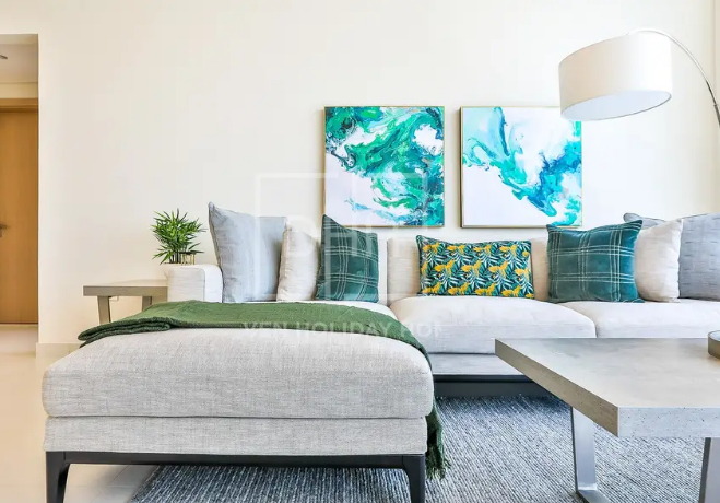 Reasonably Priced | Huge Apt | Downtown